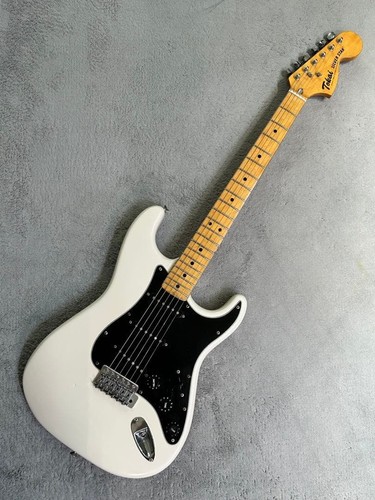 Tokai silver star stratocaster - silver,