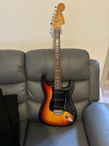 1980 tokai silver star - silver,